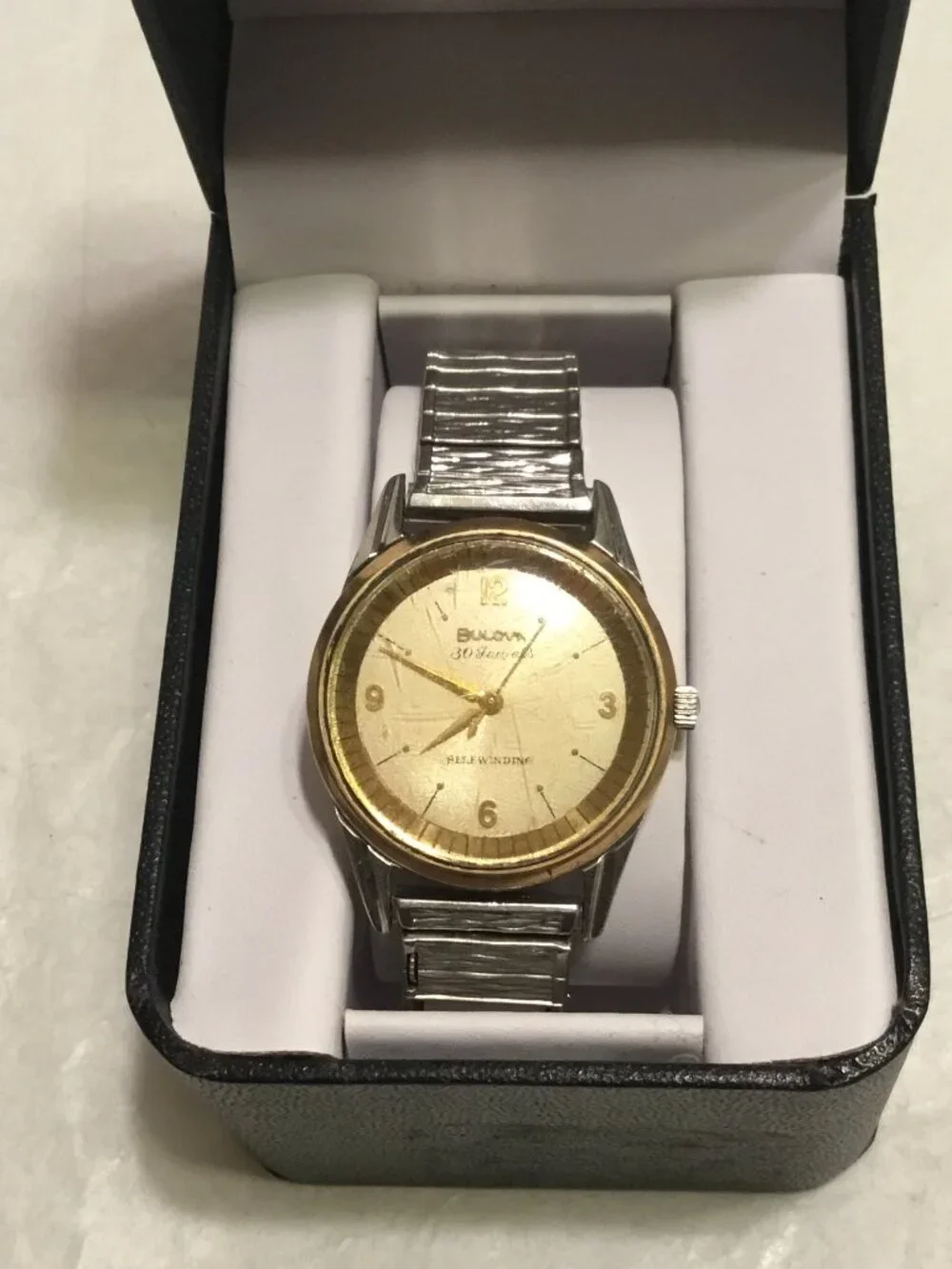 Vintage 10K gold filled Bulova self-winding wristwatch 30 jewels still works